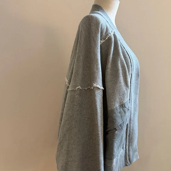 We The Free Lou Day Cardi Cardigan Sweatshirt XS NEW With Tags Heather Grey - Picture 7 of 10